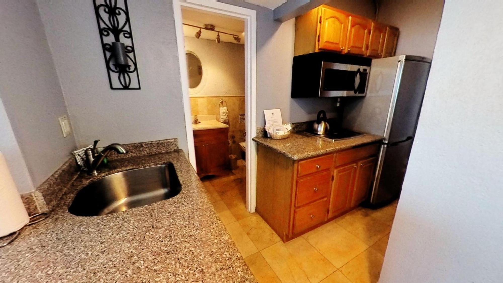 Castle 828 Oceanfront View With Balcony, Pool, Tennis, Beach Access And Free Parking! Miami Beach Eksteriør bilde