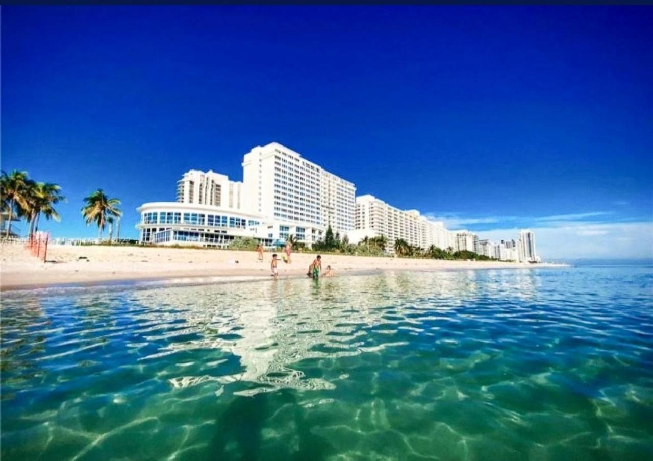 Castle 828 Oceanfront View With Balcony, Pool, Tennis, Beach Access And Free Parking! Miami Beach Eksteriør bilde
