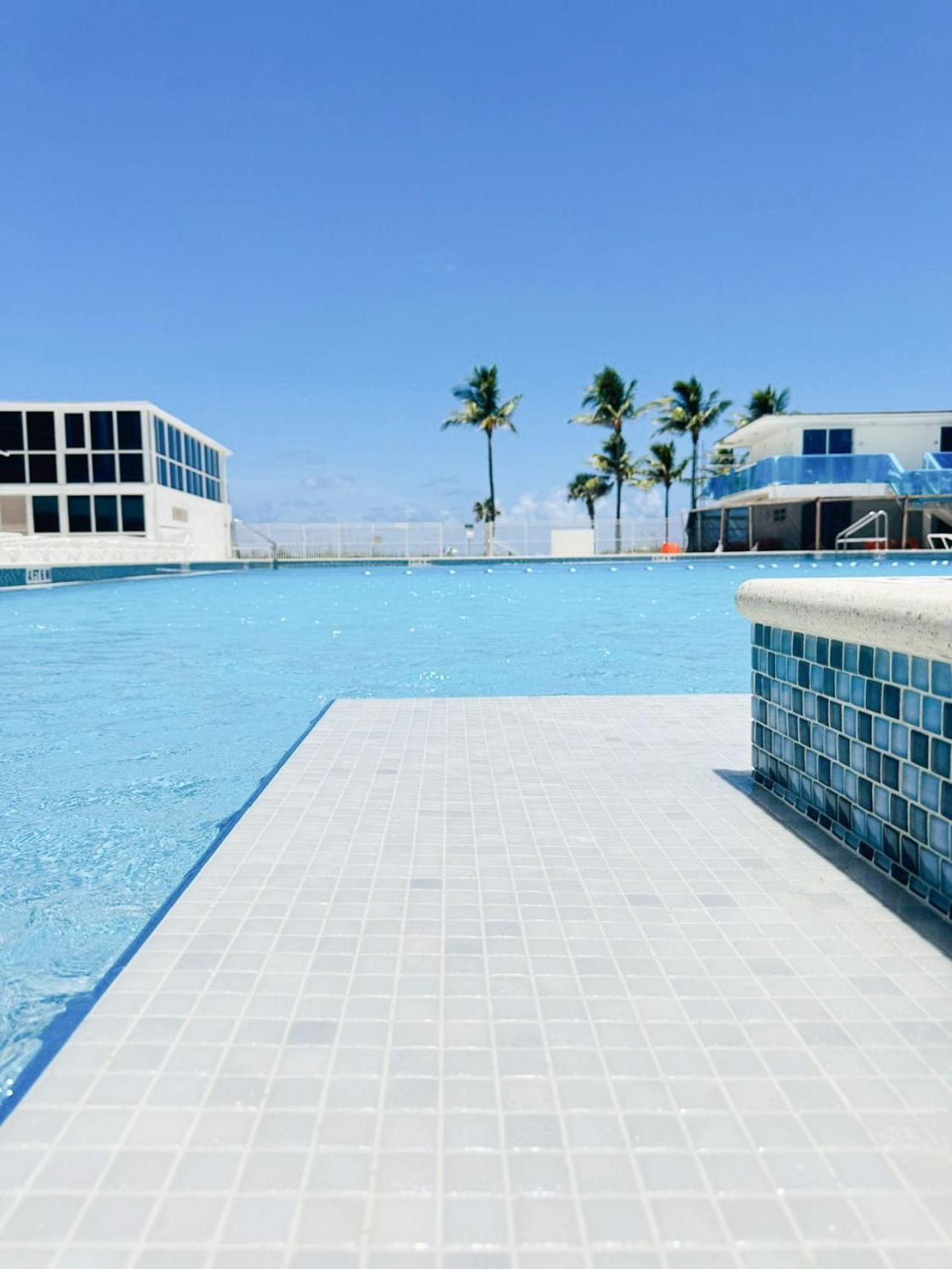 Castle 828 Oceanfront View With Balcony, Pool, Tennis, Beach Access And Free Parking! Miami Beach Eksteriør bilde